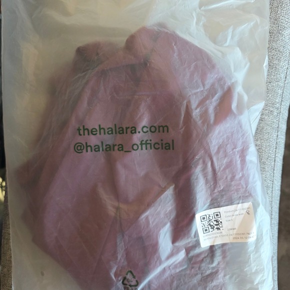 Halara Flowy Maxi Dress Womens Small Amaranth V Neck Sleeveless Hi Low Party - Picture 7 of 7